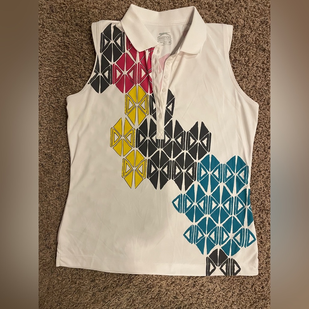 Excellent condition, size Medium, sleeveless Slazenger Women's golf top